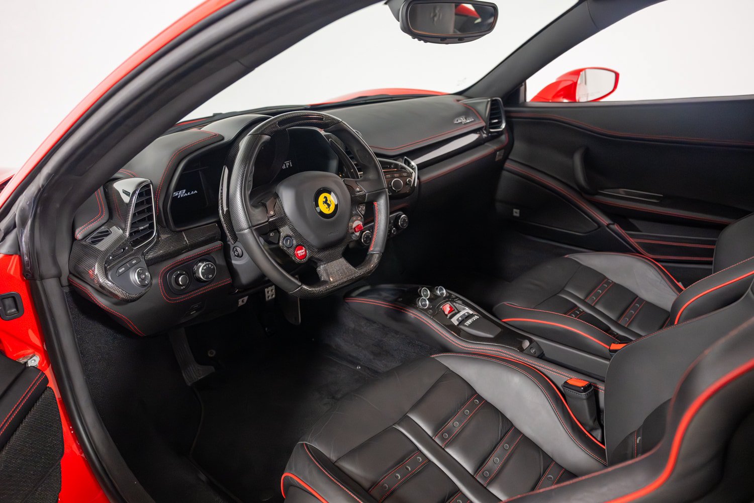 Used 2011 Ferrari 458 Italia Coupe RWD image 20