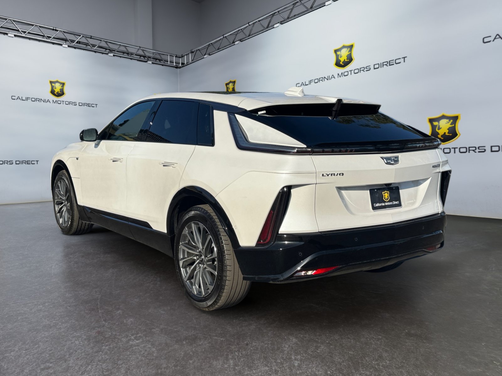 Used 2024 Cadillac Lyriq Sport RWD image 3