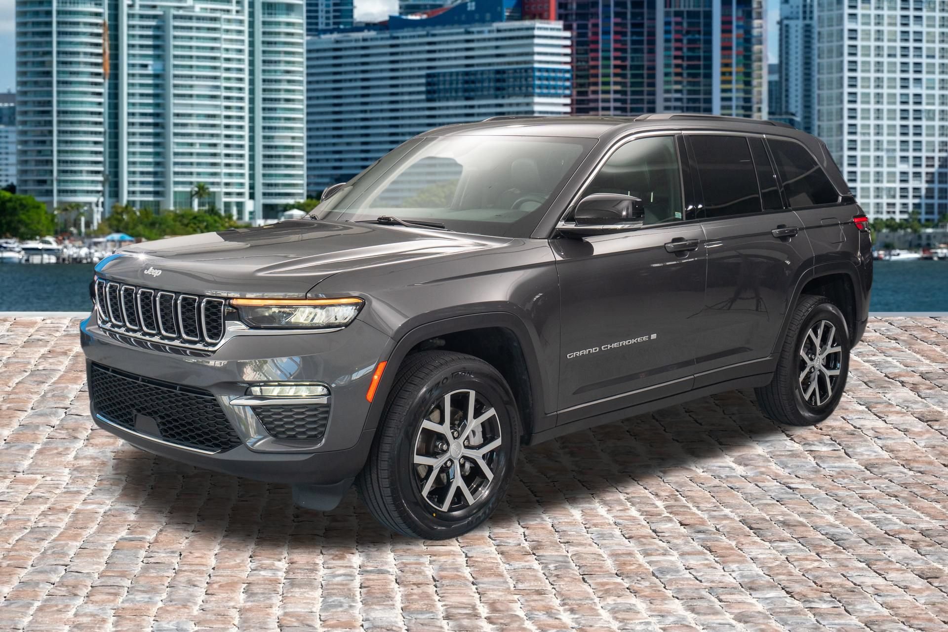 Used 2025 Jeep Grand Cherokee Limited AWD/4WD 360° Tour