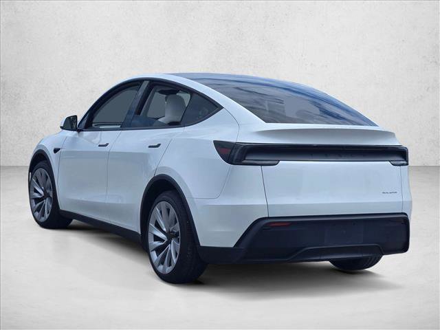 Used 2026 Tesla Model Y Long Range AWD/4WD image 7