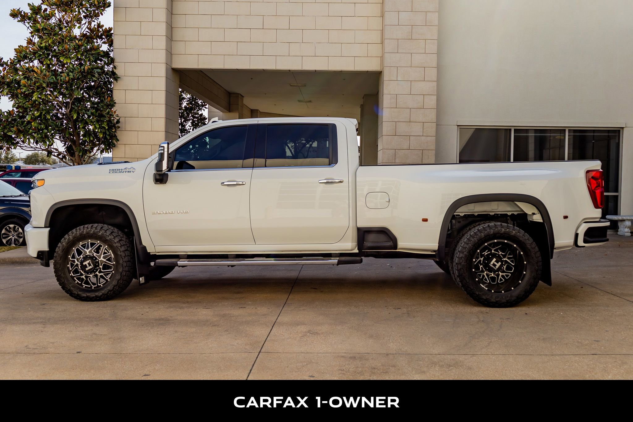 Used 2023 Chevrolet Silverado 3500 High Country w/ Technology Package image 5