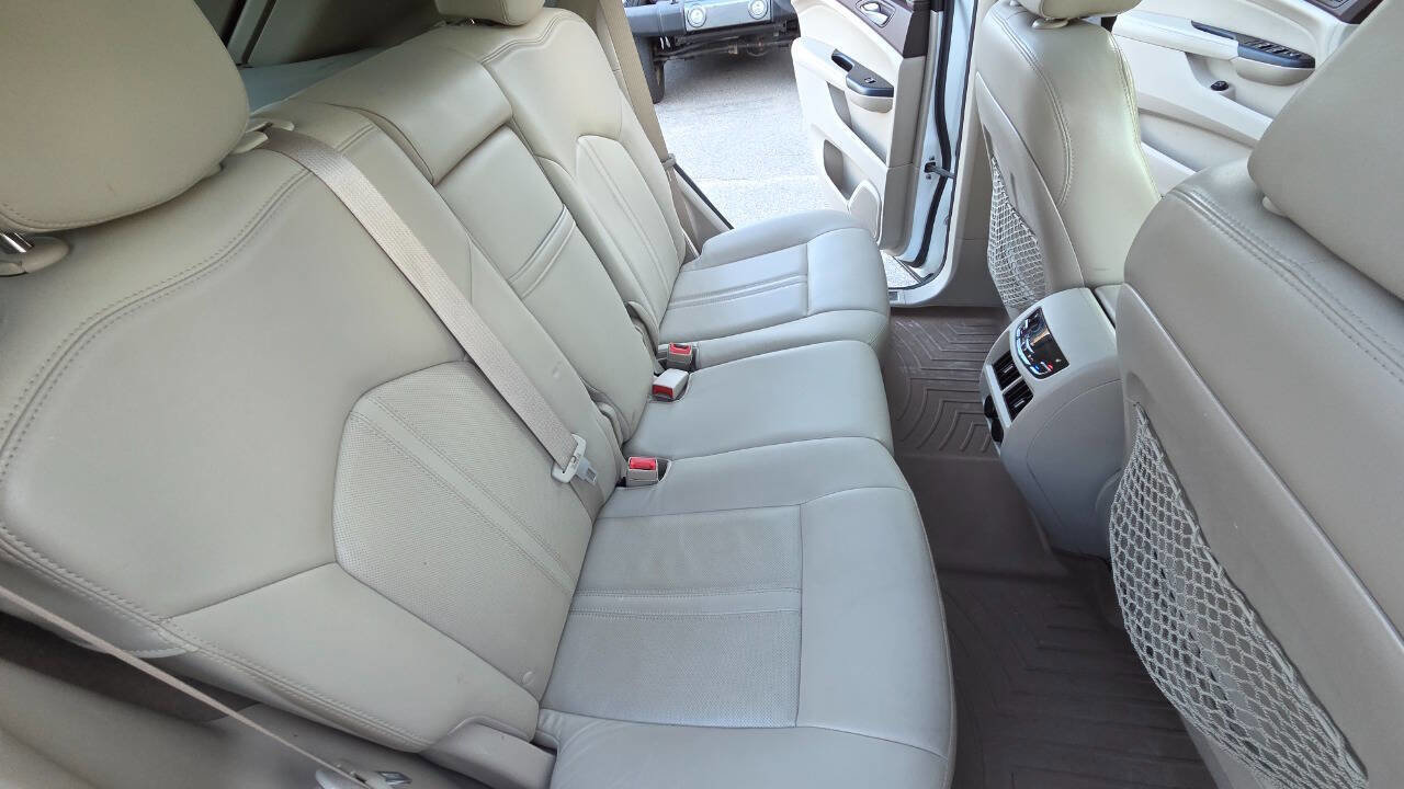 Used 2015 Cadillac SRX Premium AWD/4WD image 43