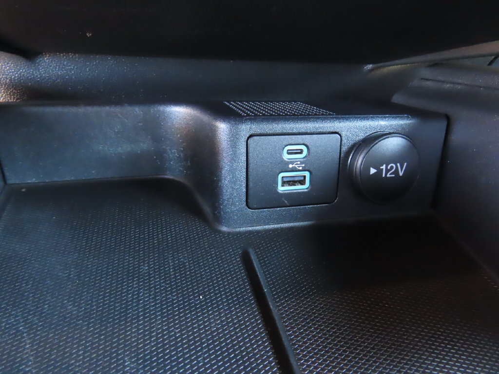 Used 2023 Ford Escape ST-Line w/ Tech Pack #1 AWD/4WD image 9