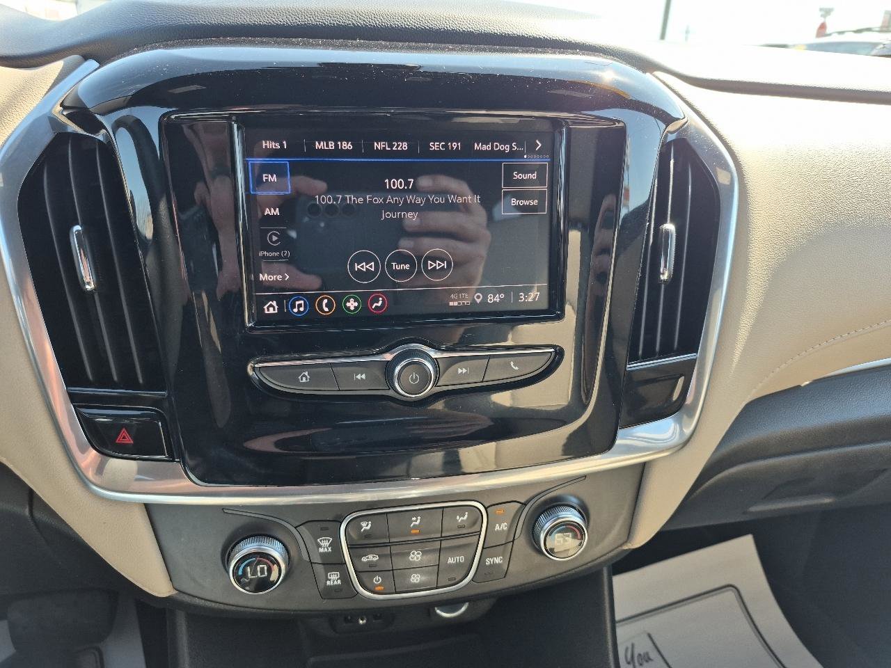 Used 2022 Chevrolet Traverse LS AWD/4WD image 20