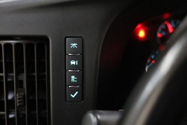 Used 2022 Chevrolet Express 3500 w/ Driver Convenience Package image 50