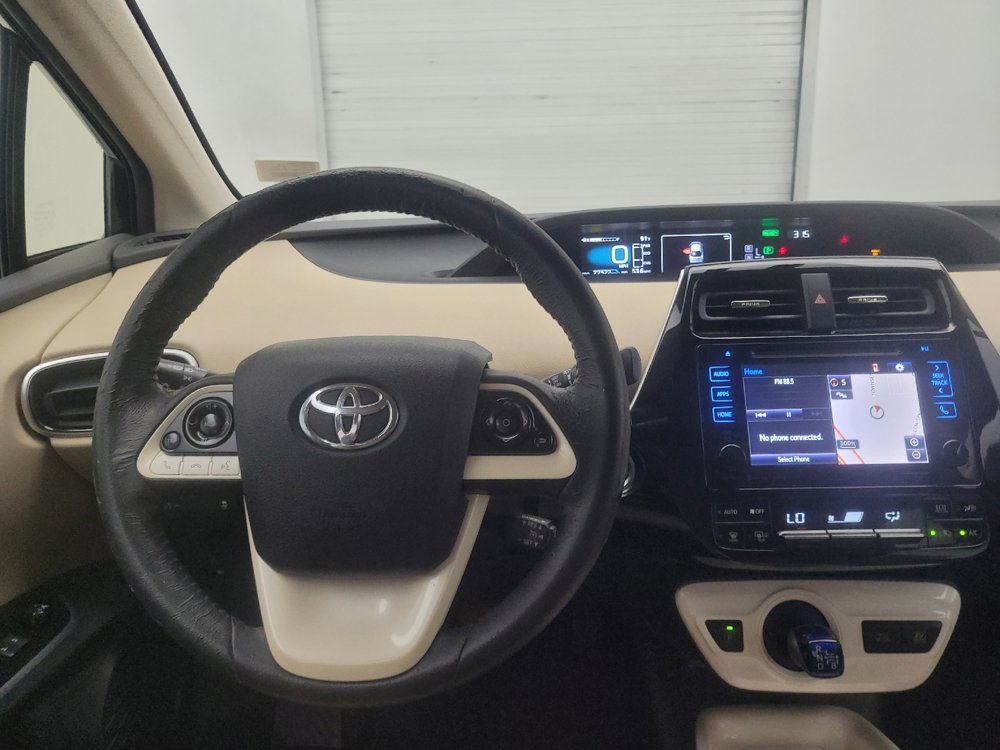 Used 2016 Toyota Prius Four FWD image 22