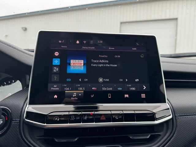 New 2026 Jeep Compass Limited image 37