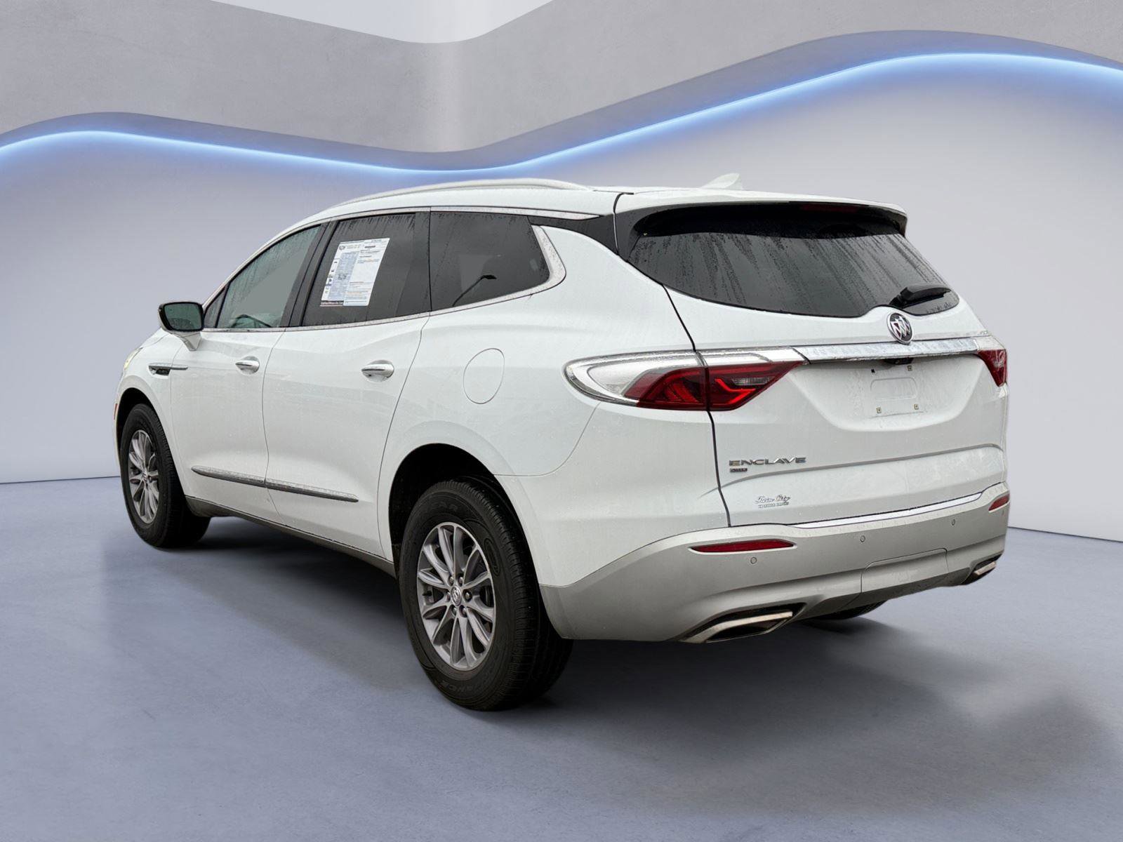 Used 2024 Buick Enclave Premium image 5
