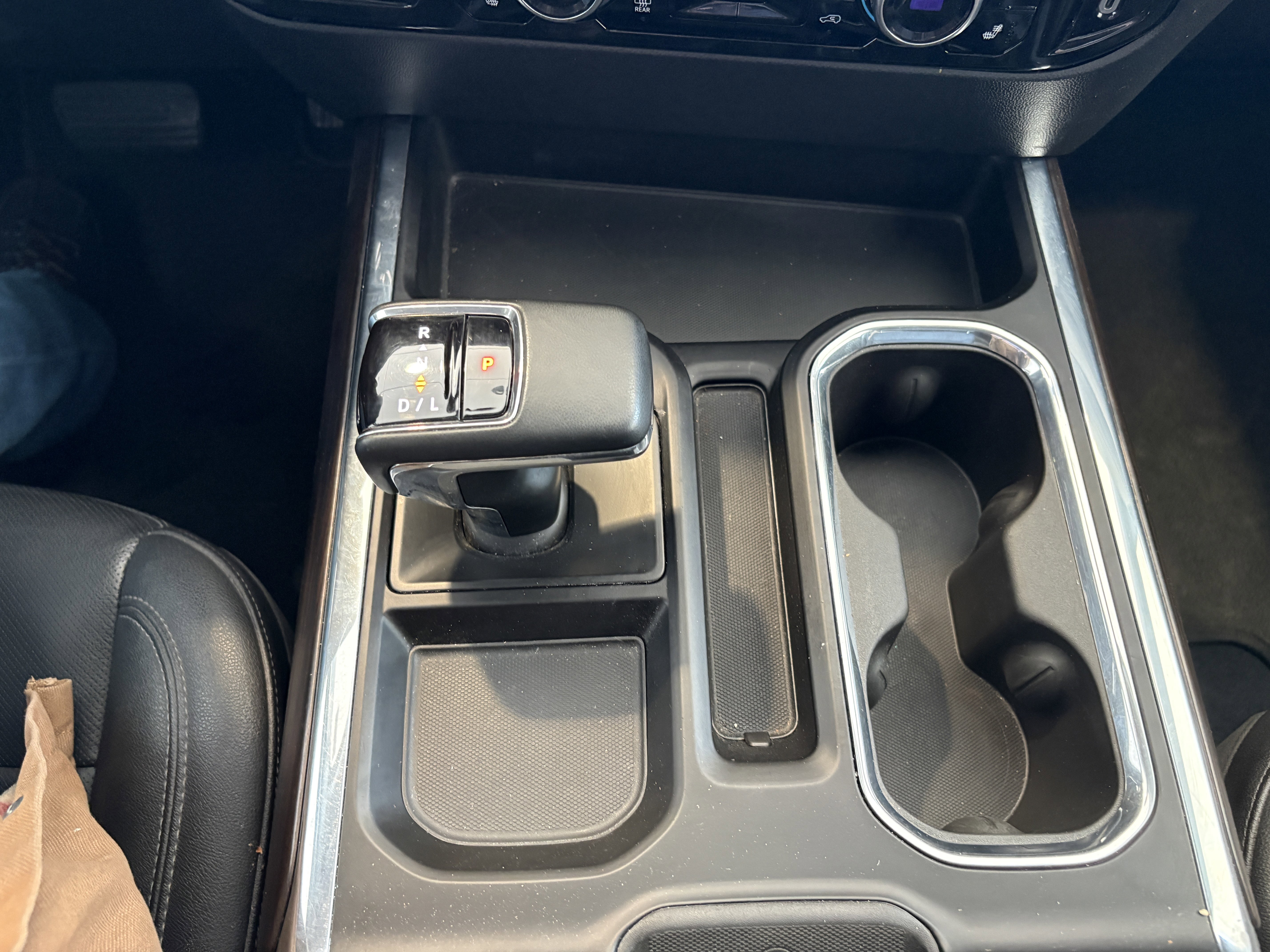 Used 2024 GMC Sierra 1500 SLT w/ SLT Premium Plus Package image 18