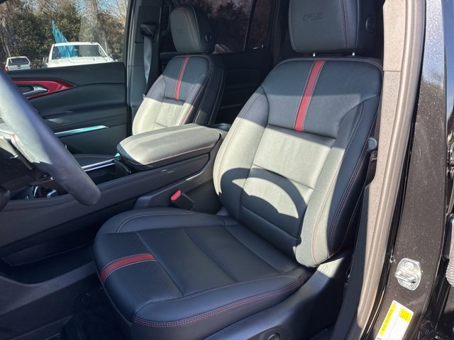 Used 2026 Chevrolet Traverse RS image 10