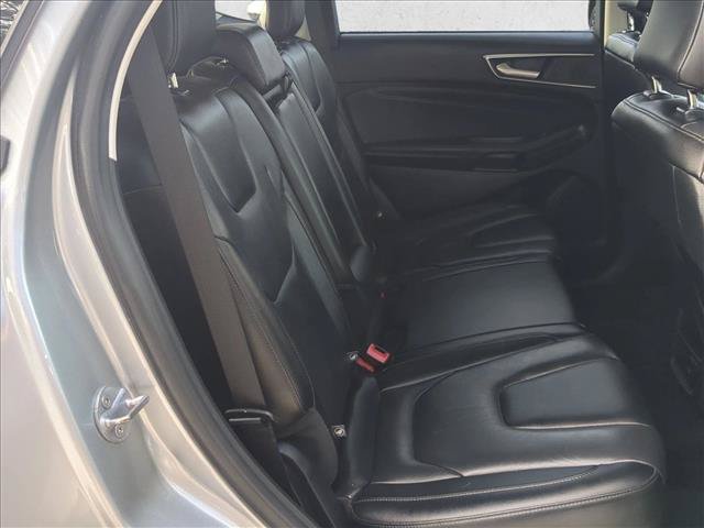 Used 2022 Ford Edge Titanium AWD/4WD image 18