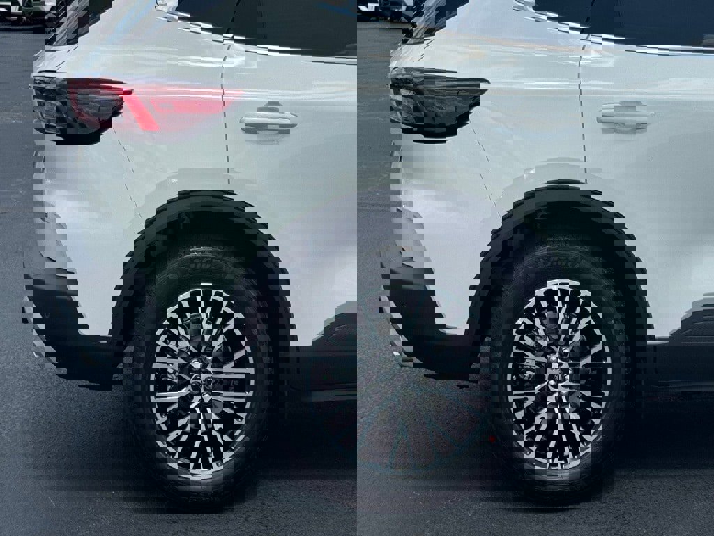 New 2025 Ford Escape SE w/ PHEV Premium Package image 43