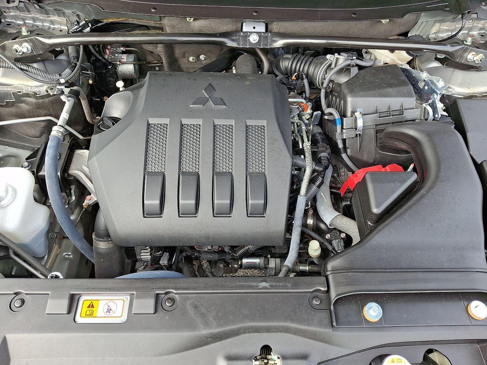 Used 2024 Mitsubishi Eclipse Cross AWD image 28