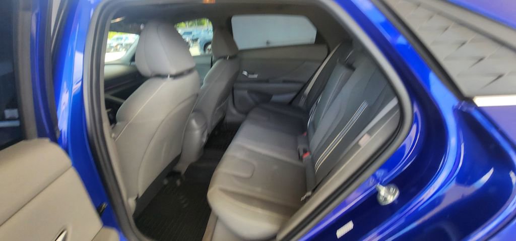 Used 2024 Hyundai Elantra SEL w/ Convenience Package FWD image 20