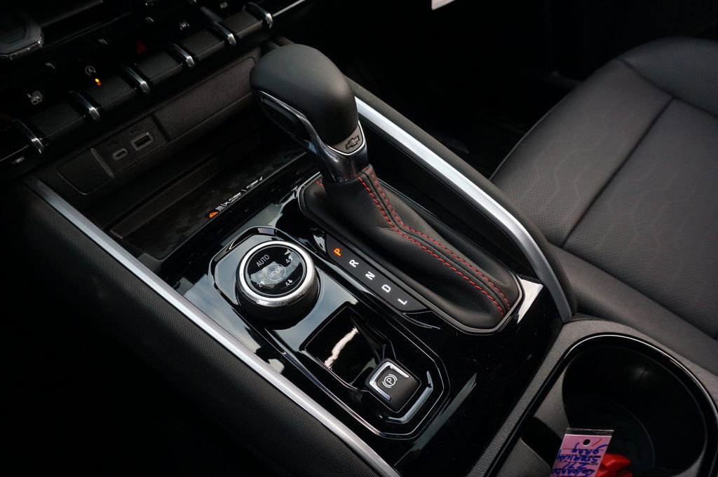 New 2026 Chevrolet Colorado Z71 image 16