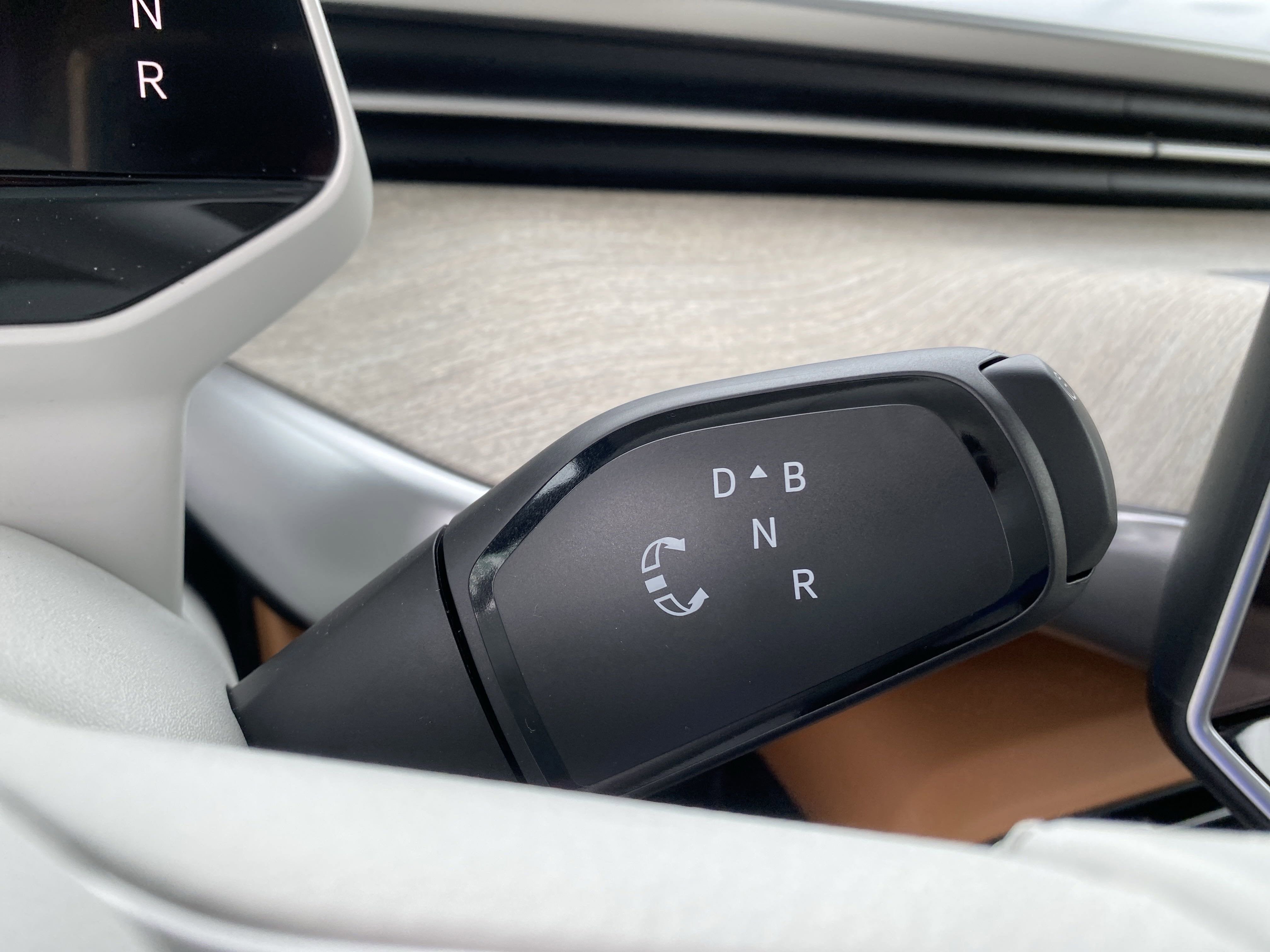 New 2025 Volkswagen ID. Buzz 1st Edition AWD/4WD image 16