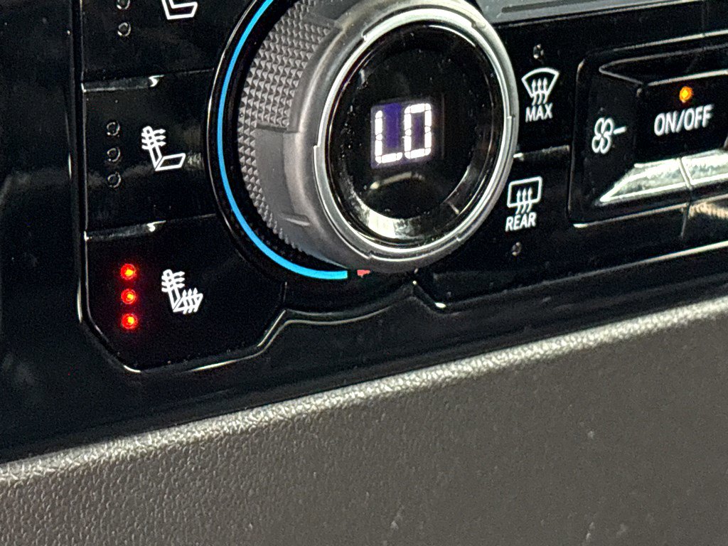 Used 2024 Chevrolet Silverado 1500 LTZ image 9