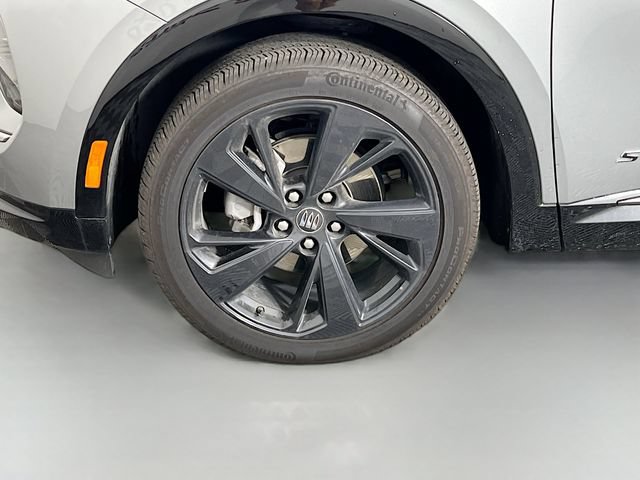 Used 2025 Buick Envision Sport Touring AWD/4WD image 13