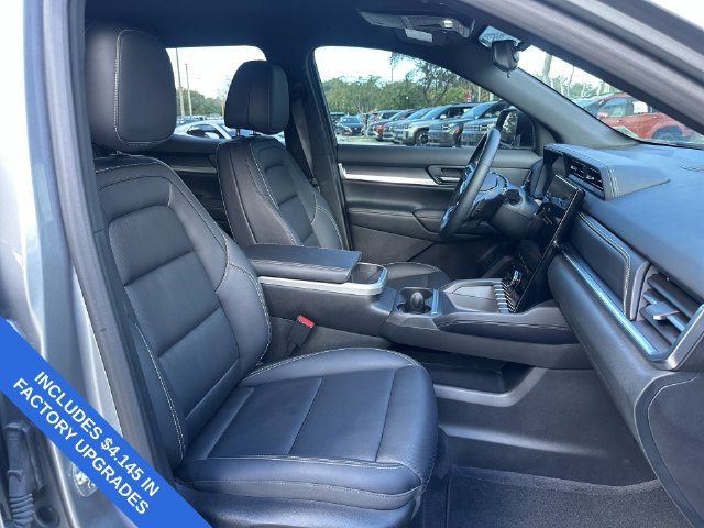 Used 2025 GMC Terrain Elevation w/ Elevation Premium Package AWD/4WD image 29