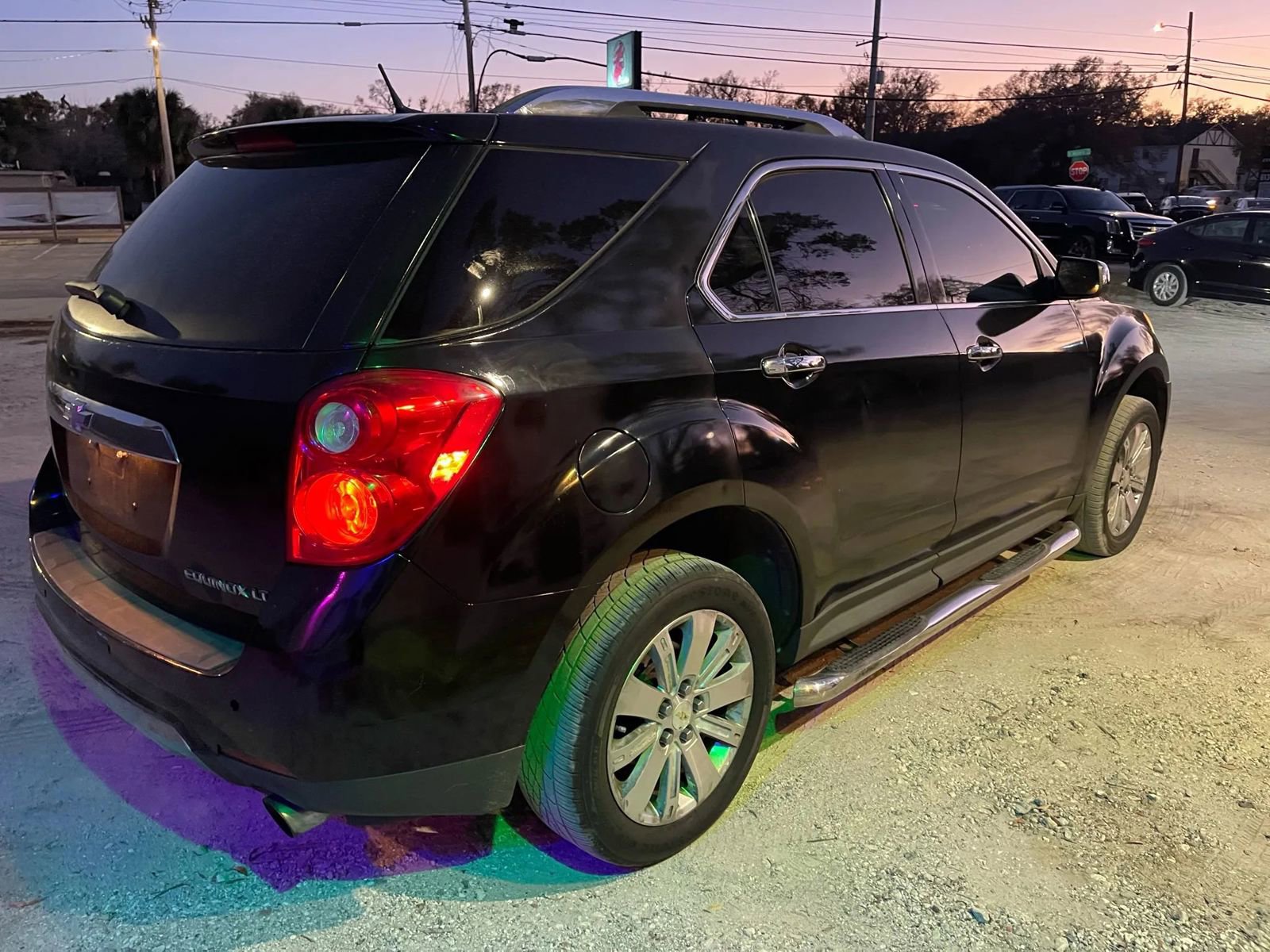 Used 2010 Chevrolet Equinox LT w/ Chrome Appearance Package image 5