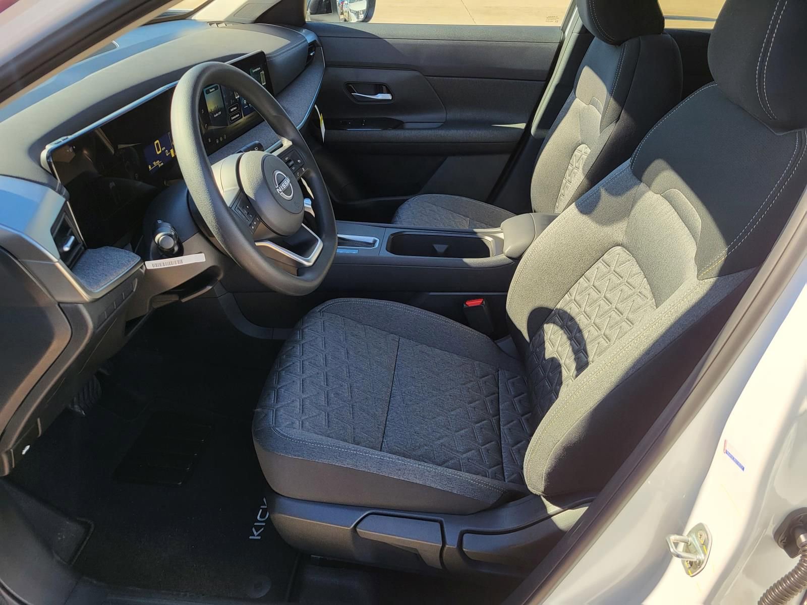 New 2026 Nissan Kicks SV w/ SV Premium Package image 19