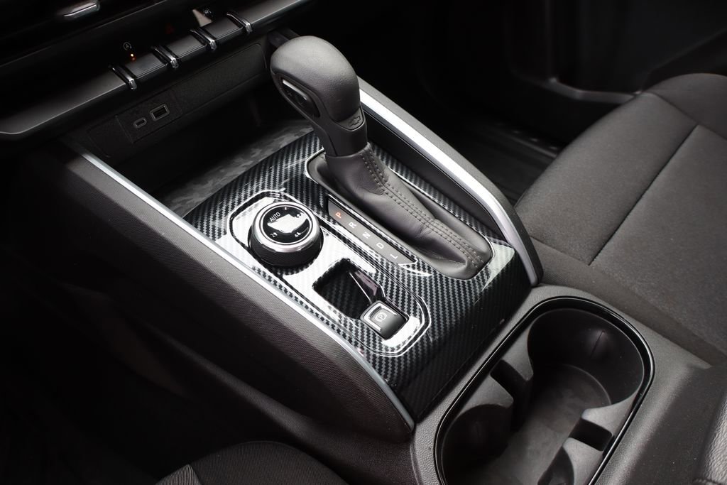 Used 2024 Chevrolet Colorado Trail Boss w/ Technology Package image 26