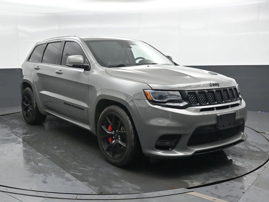 Used 2019 Jeep Grand Cherokee SRT image 4