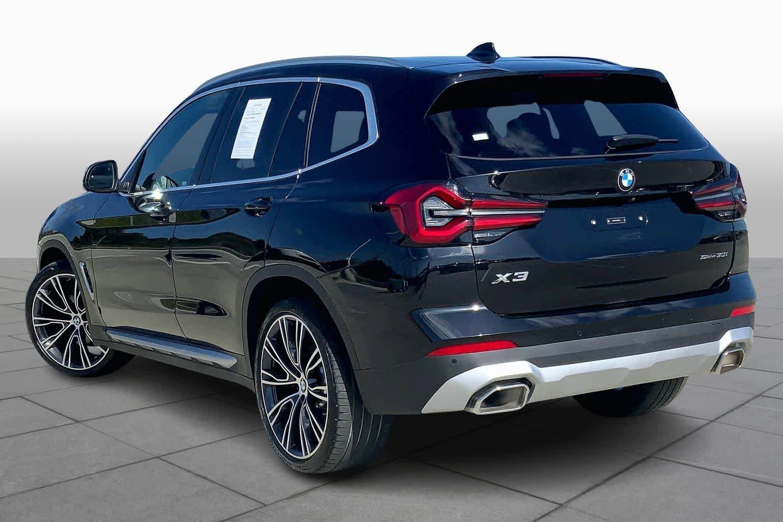 Used 2024 BMW X3 sDrive30i w/ Premium Package RWD image 11