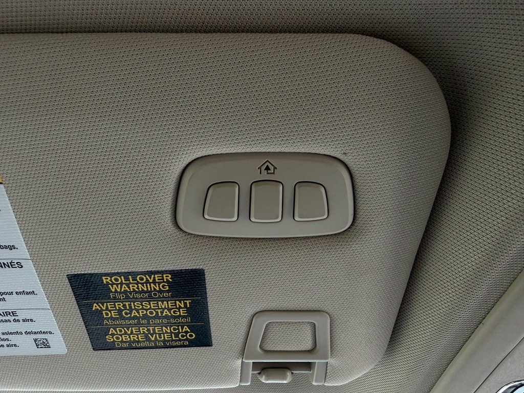 Used 2023 Lincoln Corsair Reserve w/ Equipment Group 202A AWD/4WD image 39