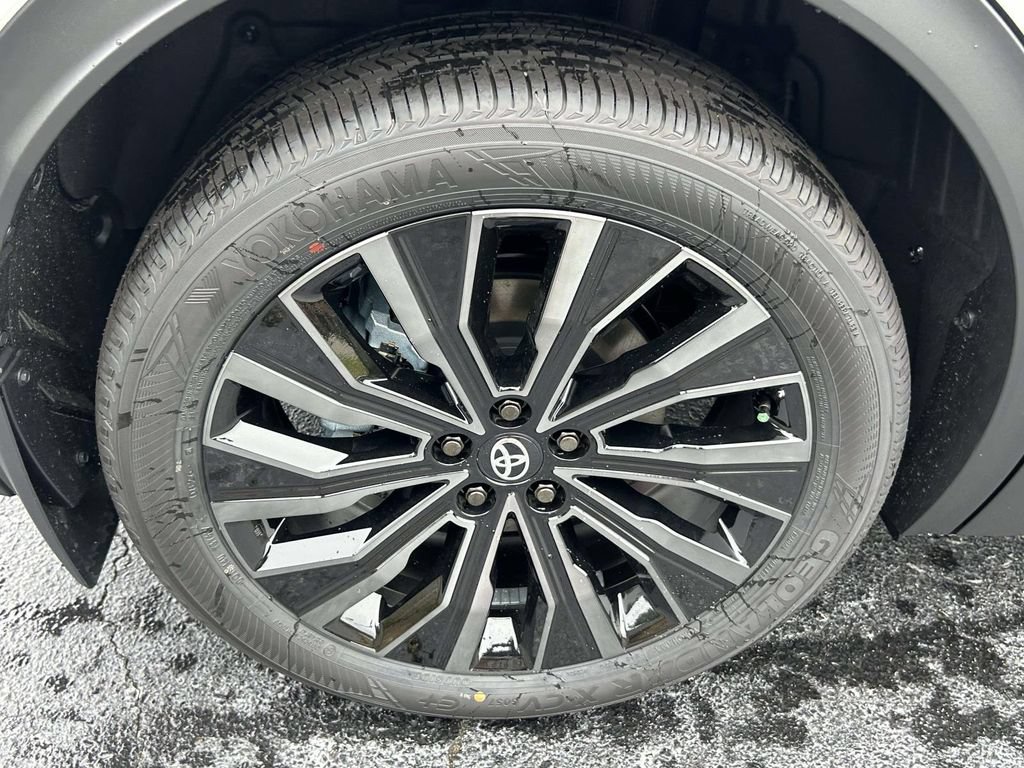 New 2026 Toyota C-HR AWD/4WD image 10