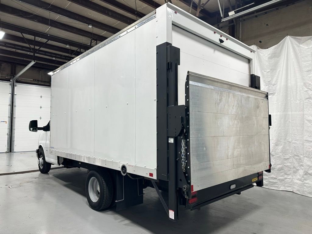 Used 2022 Chevrolet Express 3500 w/ Power Convenience Package image 5