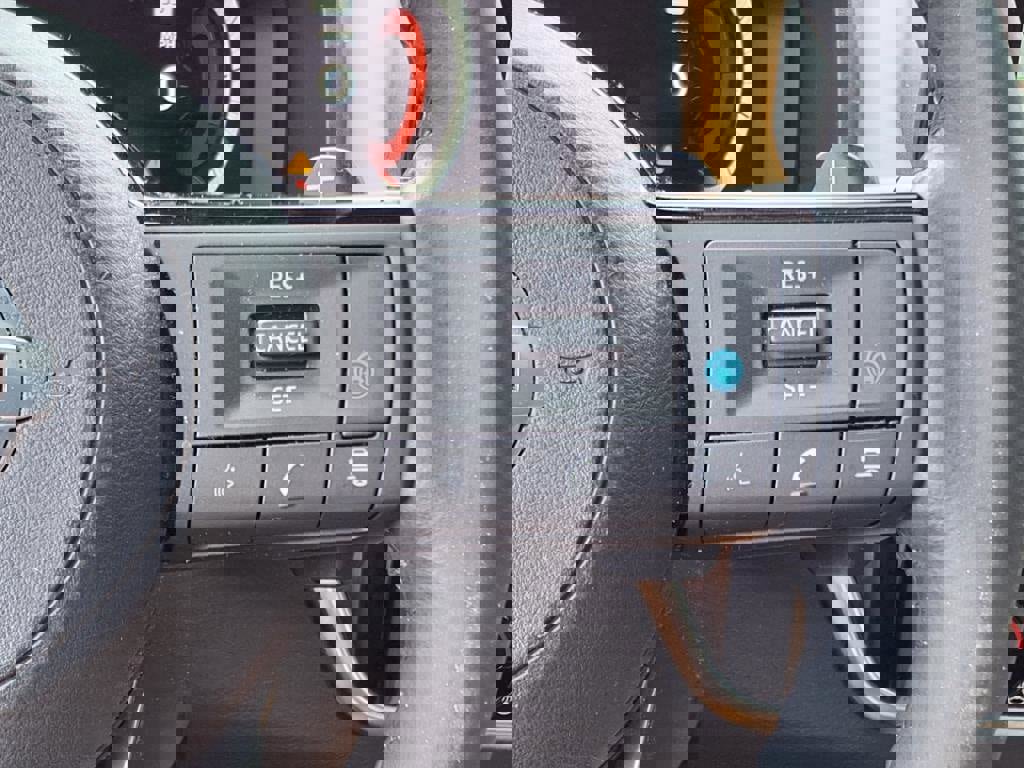 Used 2021 Nissan Rogue Platinum image 21