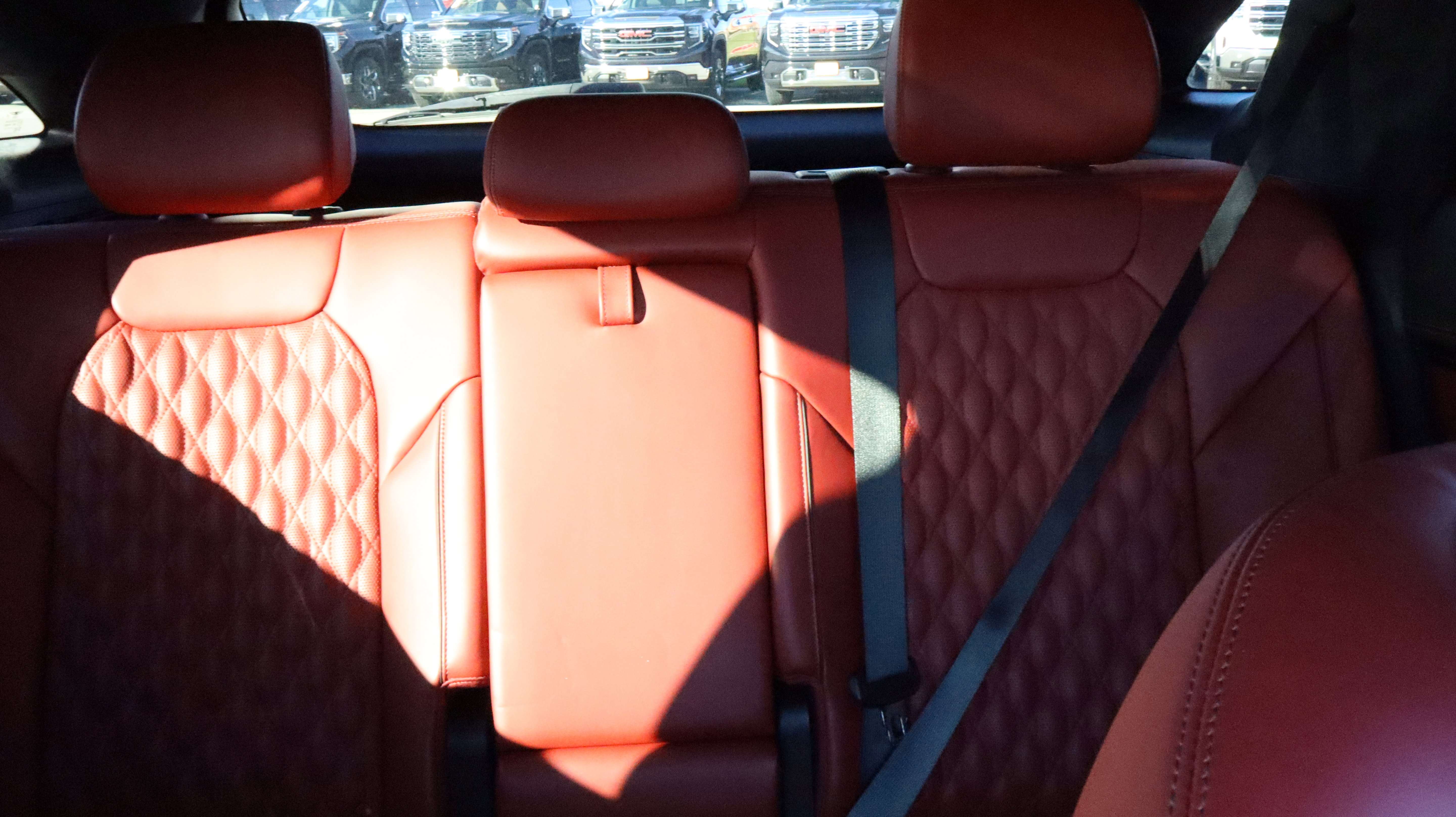 Used 2022 Genesis GV70 3.5T Sport w/ Sport Advanced Package image 13