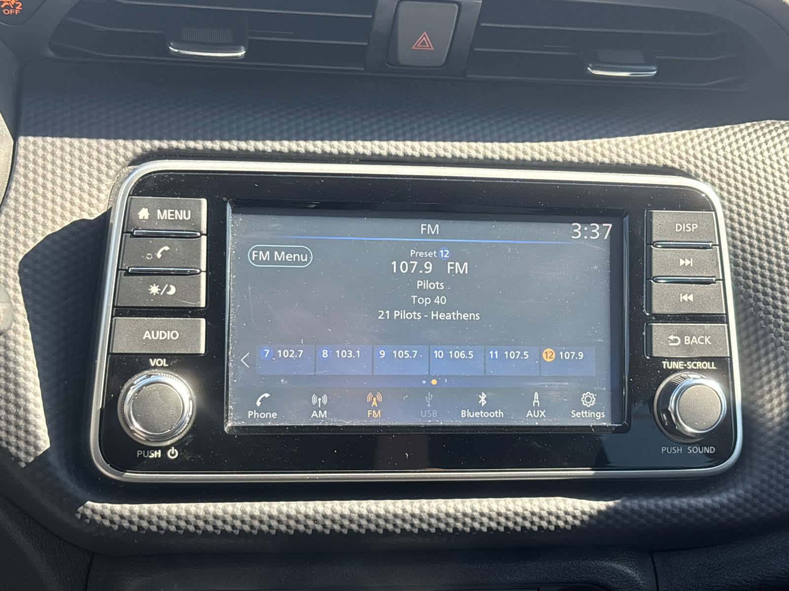 Used 2024 Nissan Kicks S image 11