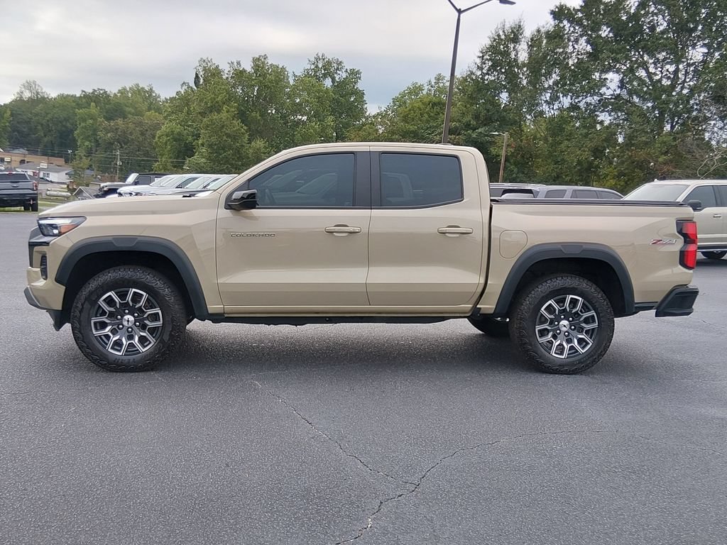 Used 2024 Chevrolet Colorado Z71 w/ Z71 Convenience Package 2 AWD/4WD image 7