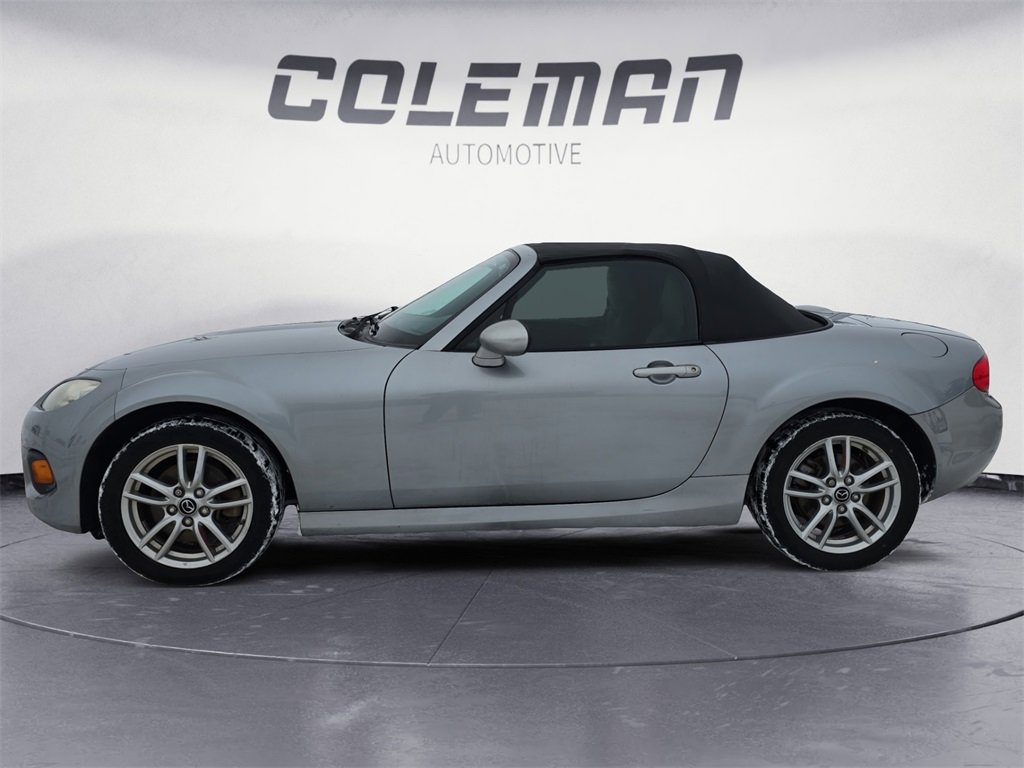 Used 2013 MAZDA MX-5 Miata Sport image 2