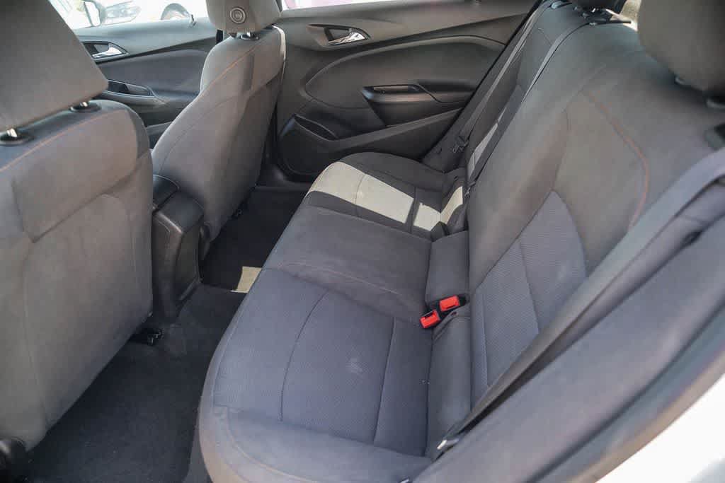 Used 2019 Chevrolet Cruze LS FWD image 17