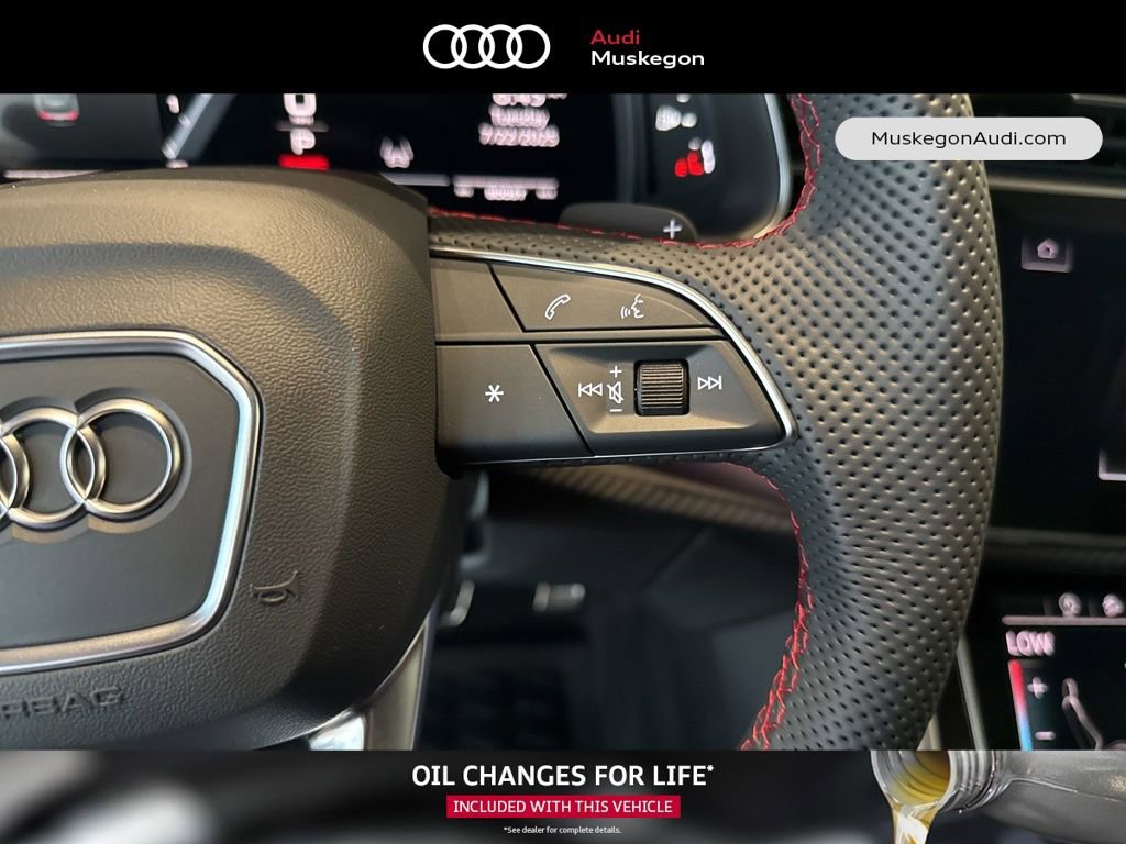 New 2025 Audi SQ8 Prestige image 17