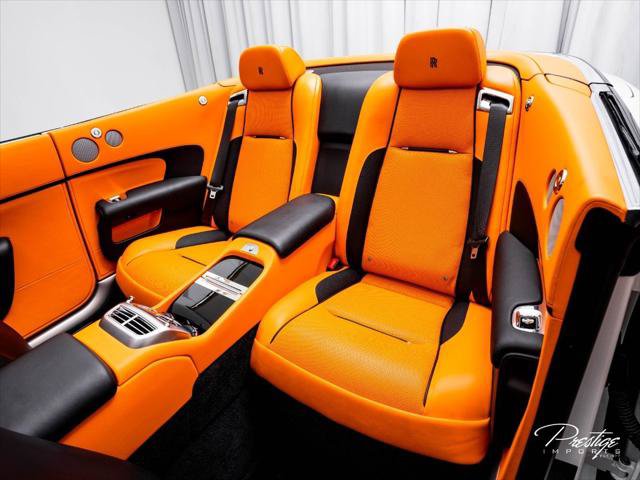 Used 2021 Rolls-Royce Dawn RWD image 24