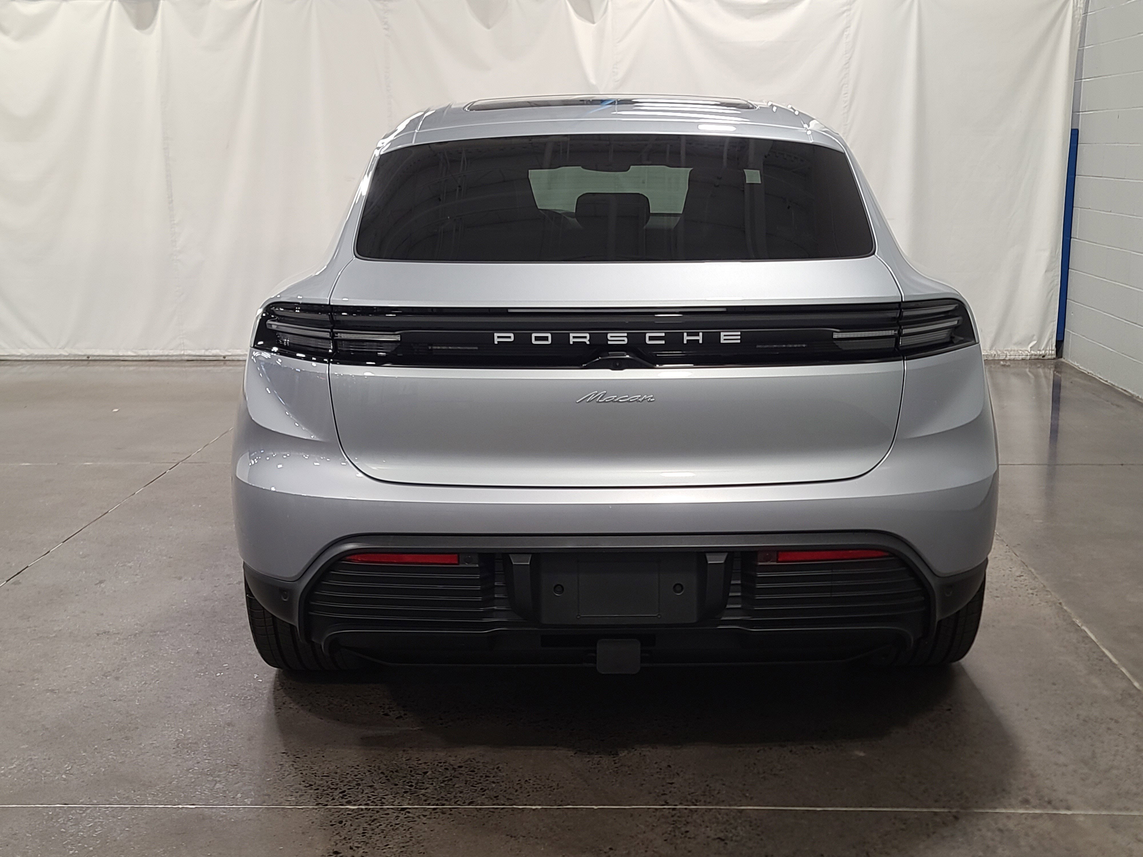 New 2026 Porsche Macan Electric RWD image 6
