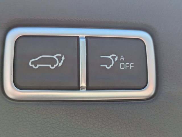 Used 2024 Kia Sorento SX FWD image 13