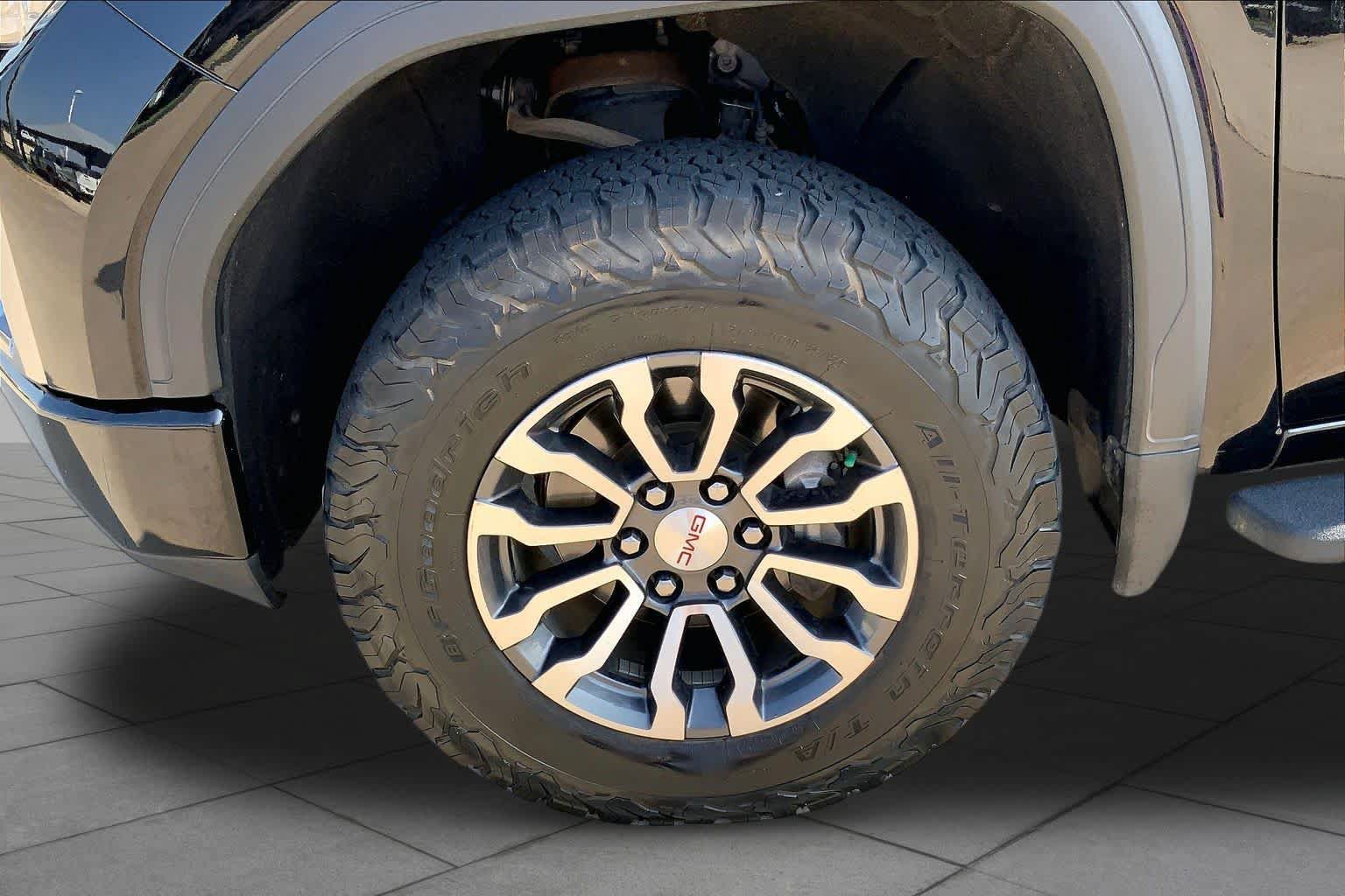 Used 2021 GMC Sierra 1500 AT4 AWD/4WD image 11