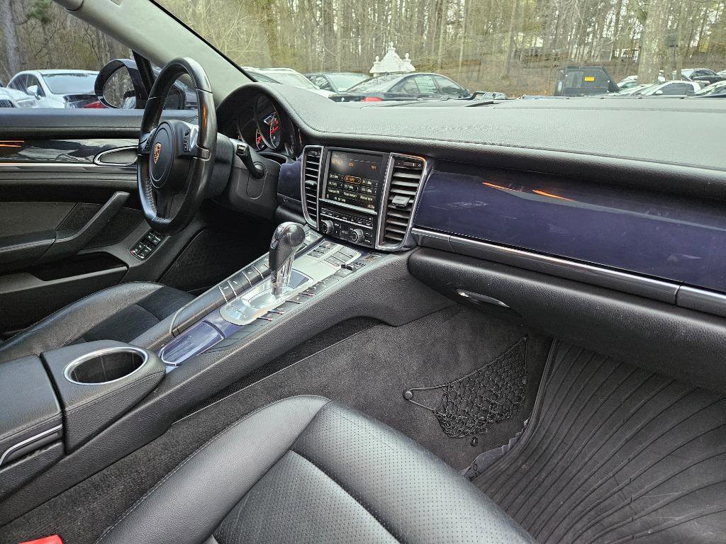 Used 2012 Porsche Panamera 4 image 39