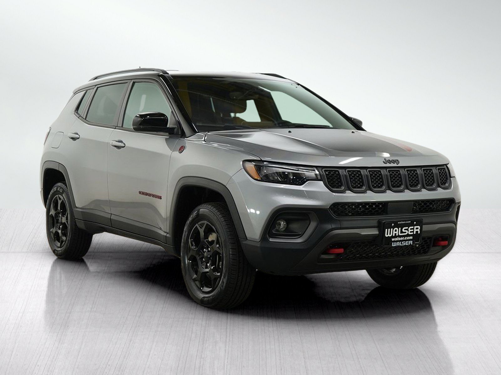 Used 2023 Jeep Compass Trailhawk w/ Trailhawk Convenience Group AWD/4WD image 7
