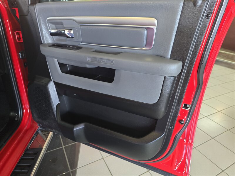 Used 2019 RAM 1500 Classic SLT image 10