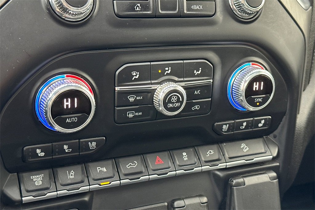 Used 2022 GMC Sierra 3500 Denali image 21