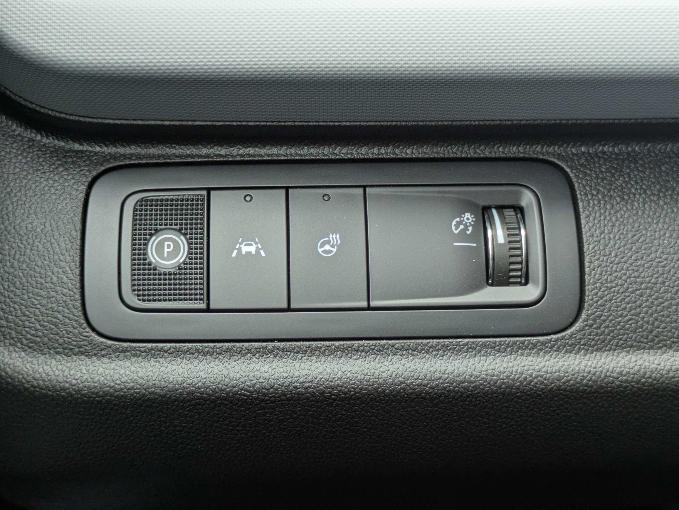 New 2027 Chevrolet Bolt RS w/ Technology Package FWD image 15