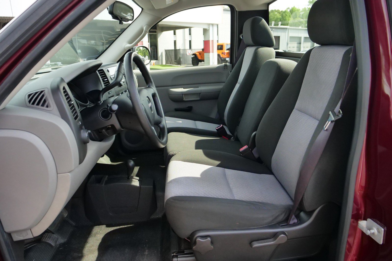 Used 2009 GMC Sierra 1500 W/T AWD/4WD image 3