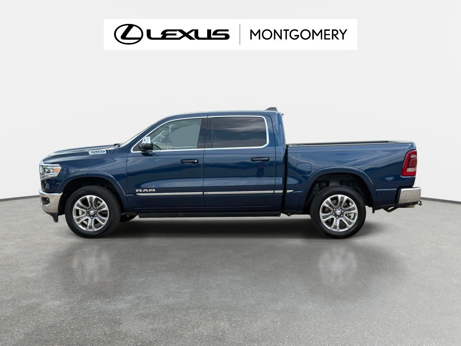 Used 2024 RAM 1500 Limited AWD/4WD image 6