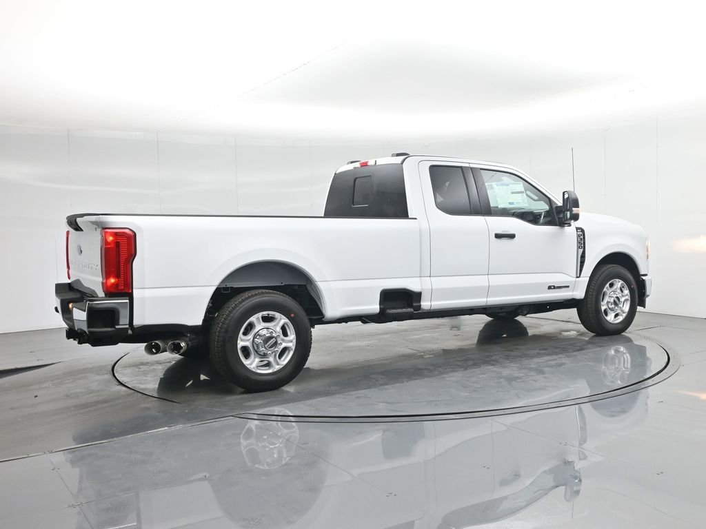 New 2026 Ford F350 XLT image 30